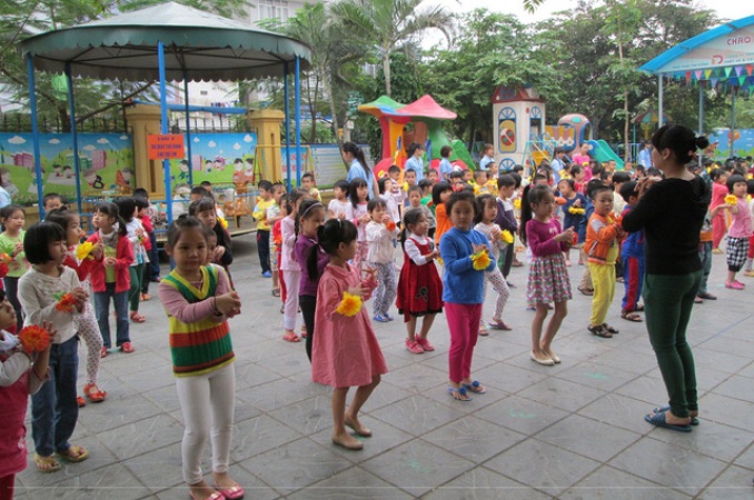 Về việc điều chuyển giáo viên phổ thông xuống dạy bậc học mầm non